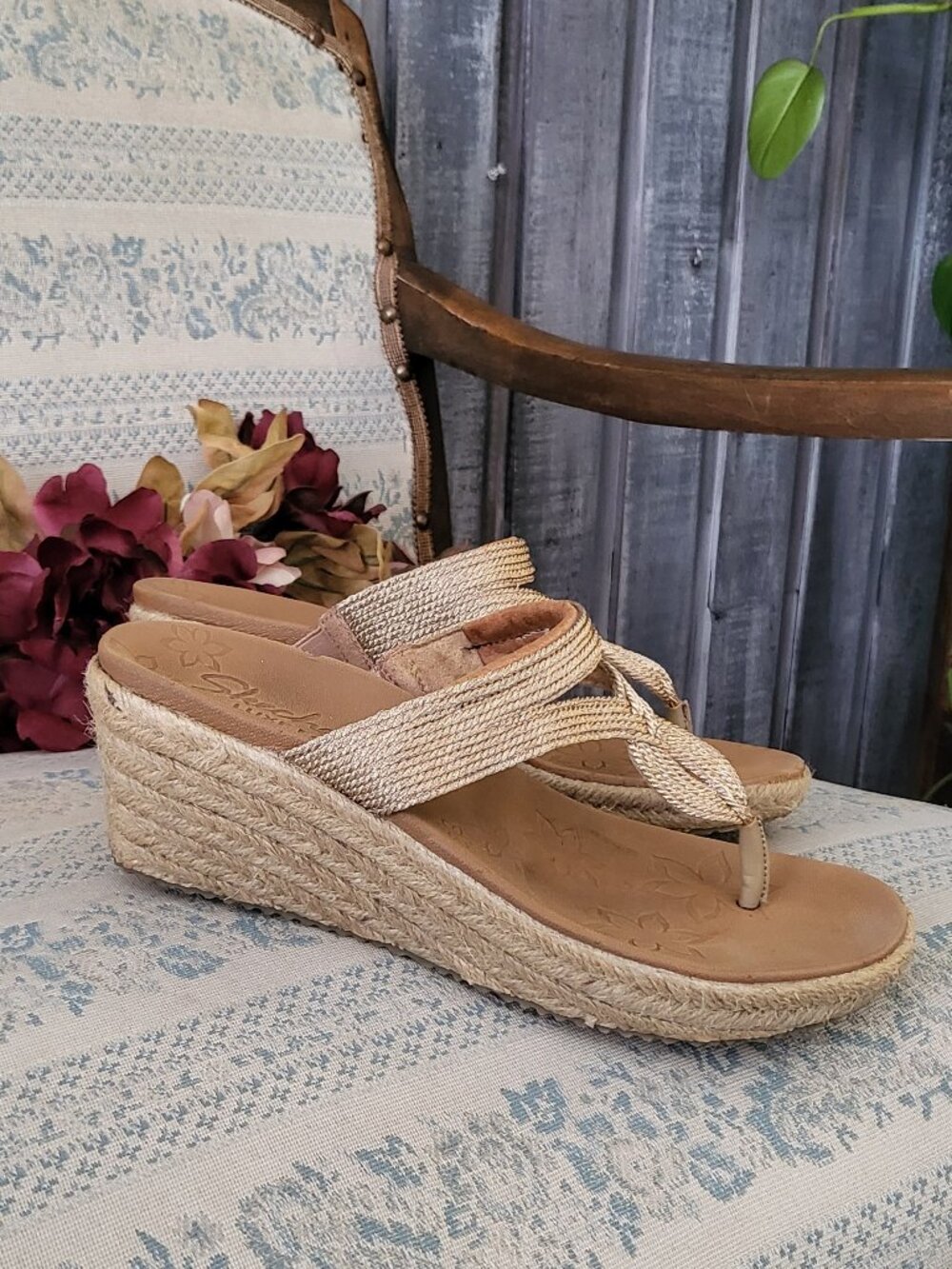 Skechers Beverlee Summer Visit Rose Gold Wedge Espadrille Sandals 8.5